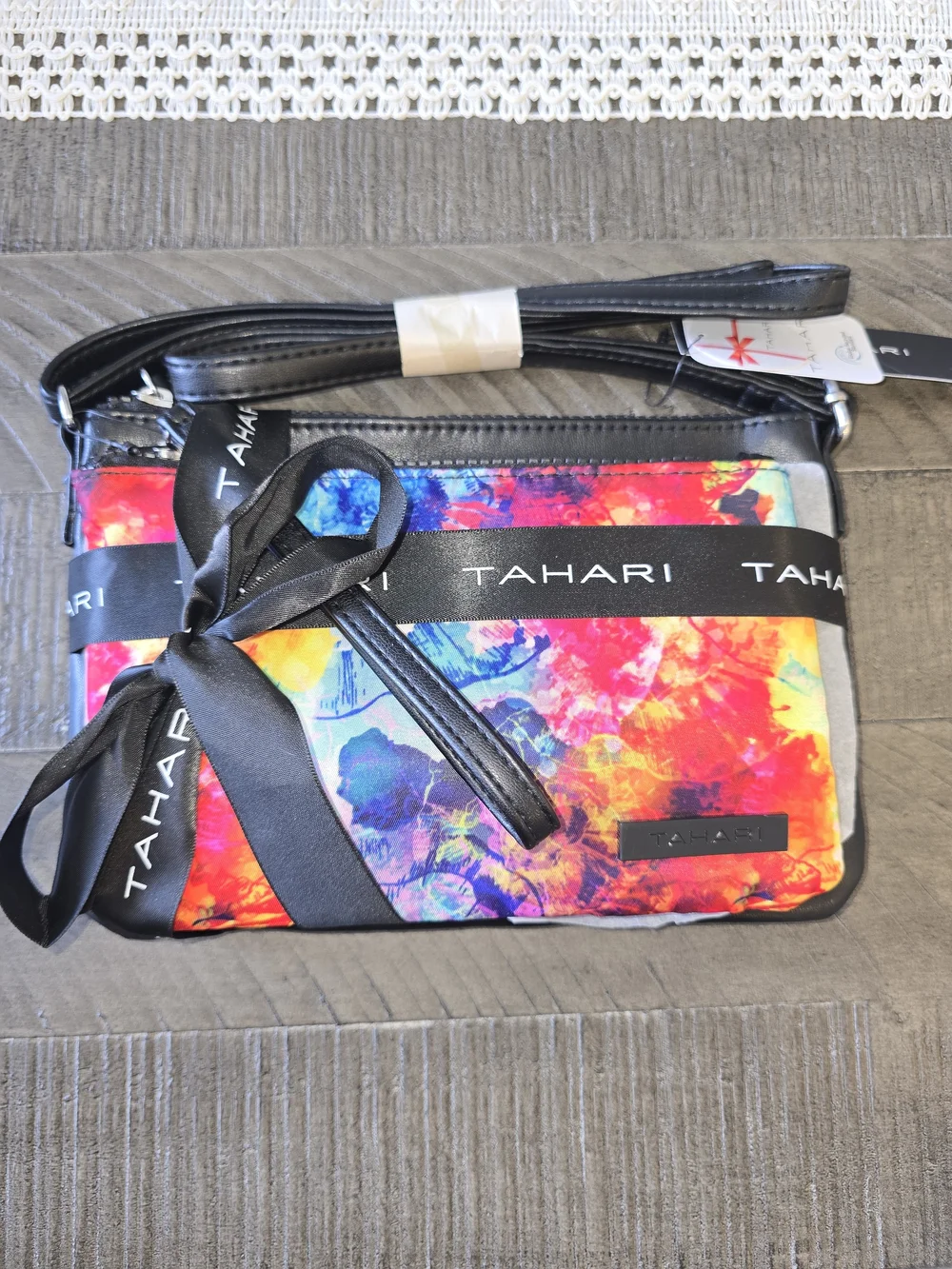Tahari NWT Multicolor Floral Crossbody Bag Set with Matching Wristlet Watercolor